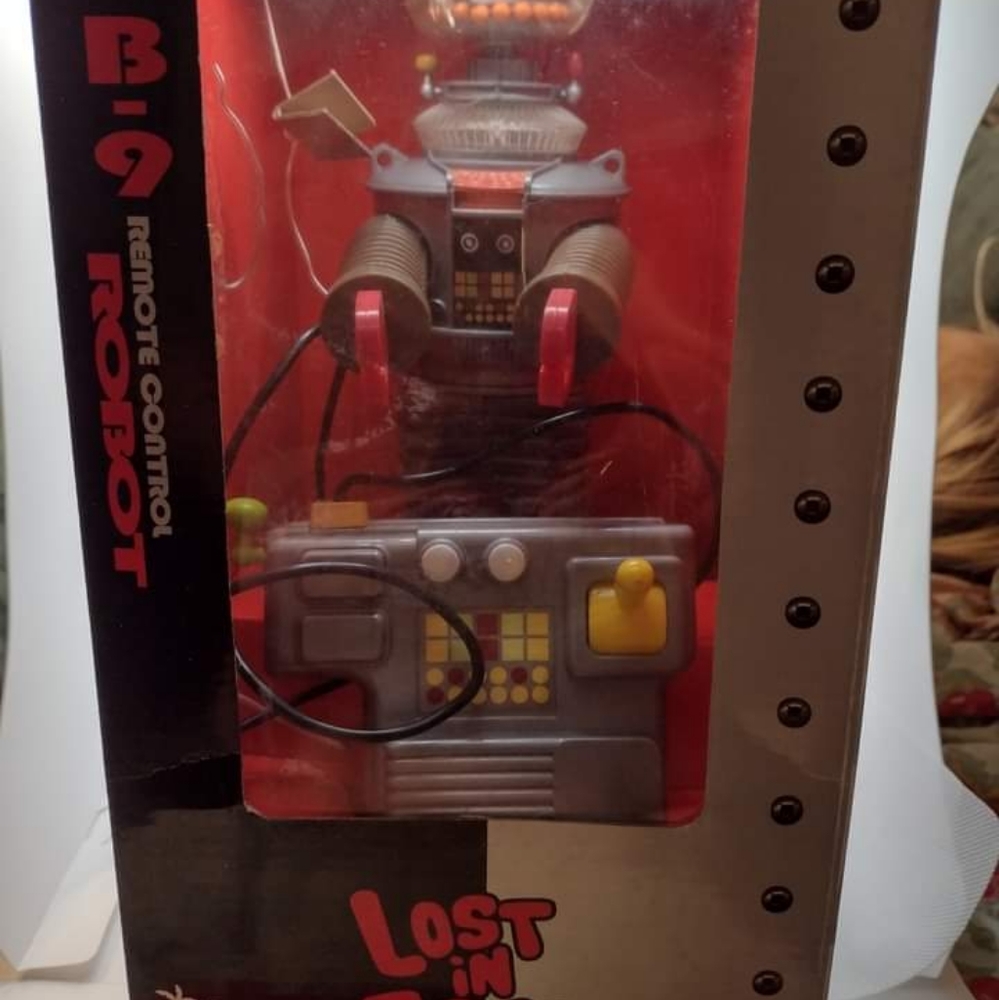 1998 Toy Island Lost In Space The Classic Series B-9 Remote Control Robot